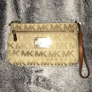 Michael Kors Wristlet